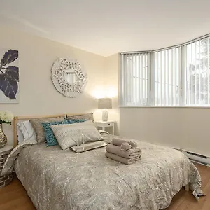 Apartment 3br/3ba Downtown Luxury Townhouse