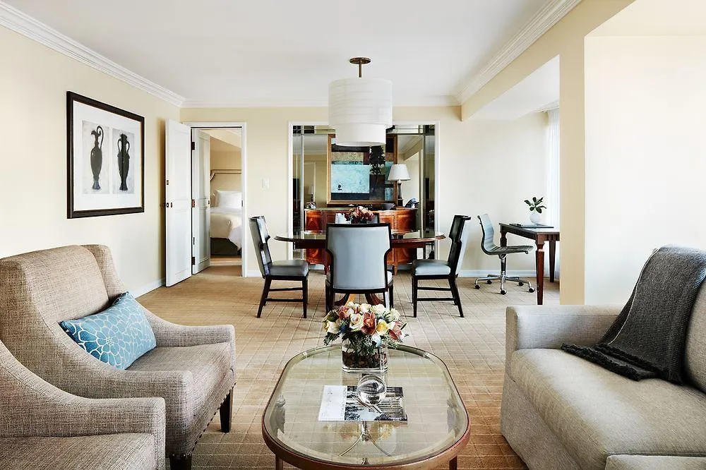 Four Seasons Hotel Vancouver